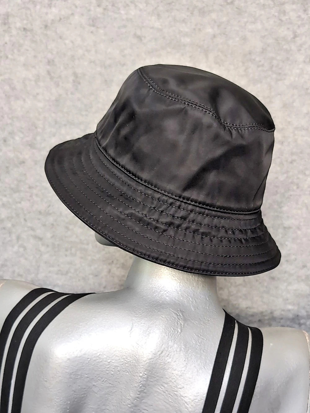 Prada Re-Nylon Bucket Hat Black Medium - Picture 7 of 15